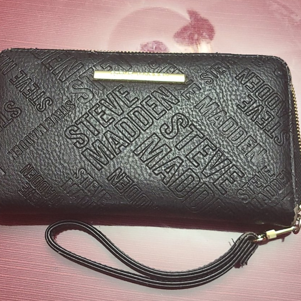 Steve Madden Wallet - Picture 2 of 10